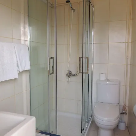 Delphi Hotel