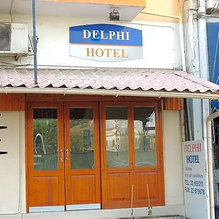 Delphi Hotel *